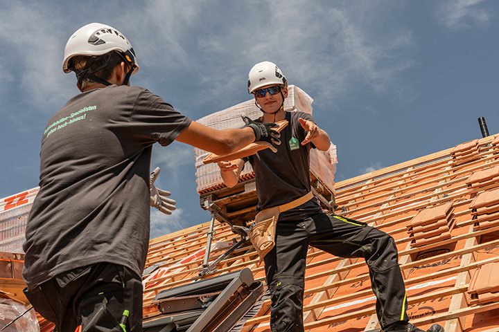 Berufsfeld Gebäudehülle Dachdecker/in
